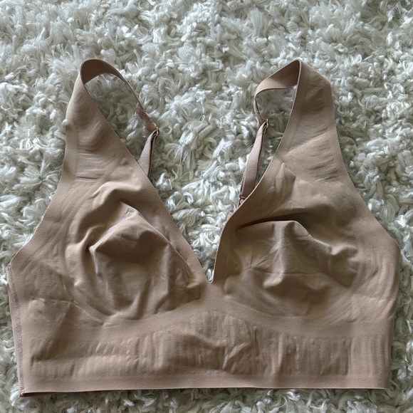 Auden Nude Seamless Bralette - Picture 1 of 3